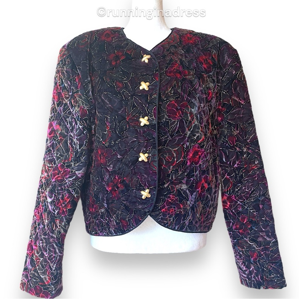 Vintage 80s First Options Velvet Quilted Cropped Jacket In A Floral Print Size L